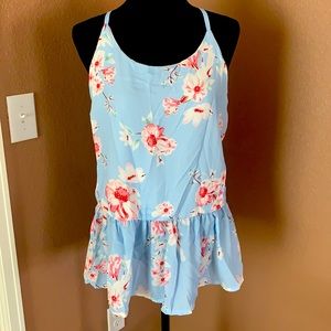 🌺Floral tank- NEW!